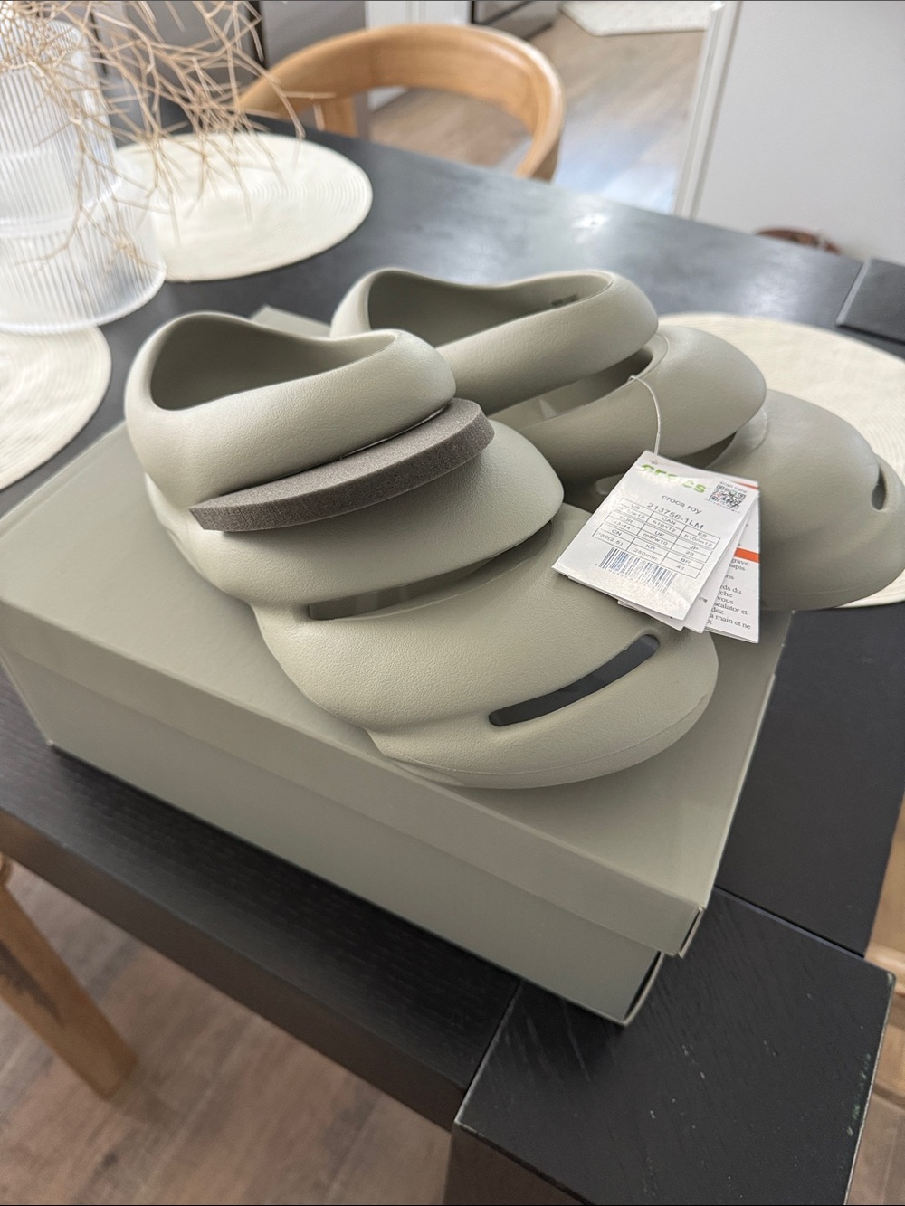 CROCS Foam Clog in Sage